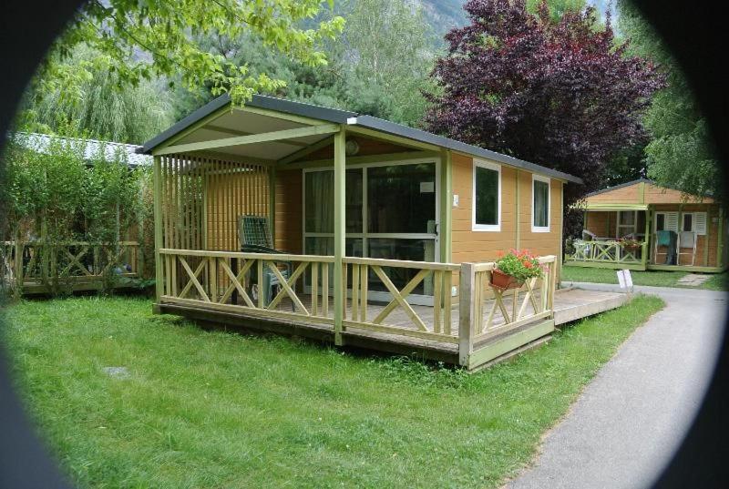 Camping Le Colporteur Hotel Le Bourg-d'Oisans Exterior photo