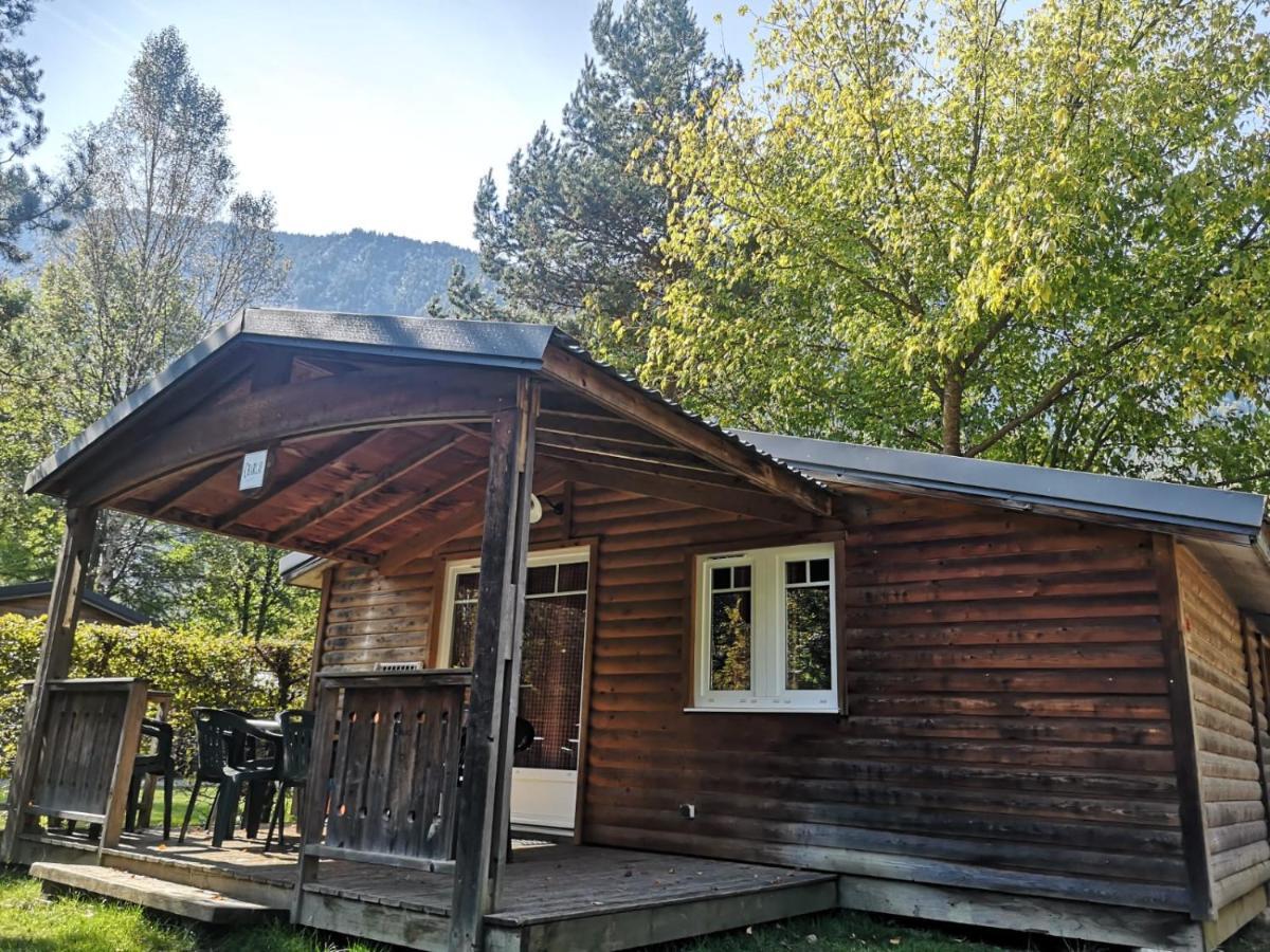 Camping Le Colporteur Hotel Le Bourg-d'Oisans Exterior photo