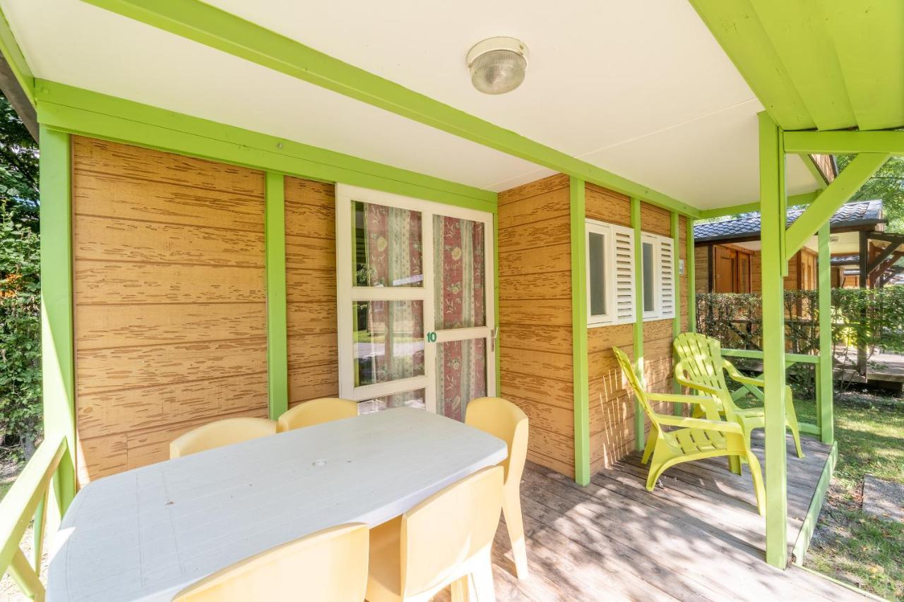 Camping Le Colporteur Hotel Le Bourg-d'Oisans Exterior photo