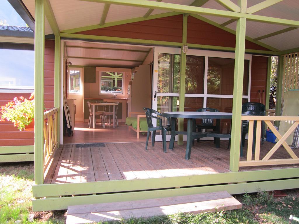 Camping Le Colporteur Hotel Le Bourg-d'Oisans Exterior photo