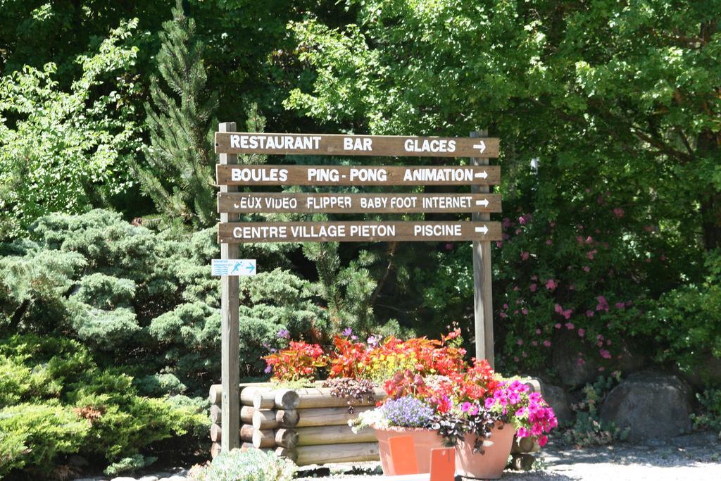 Camping Le Colporteur Hotel Le Bourg-d'Oisans Exterior photo